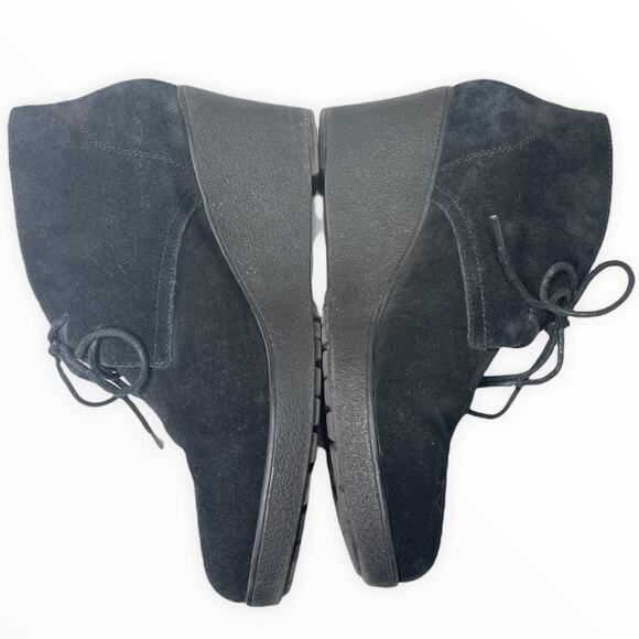 DONALD J PLINER black suede wedge ankle booties size 8.5 - Picture 5 of 10